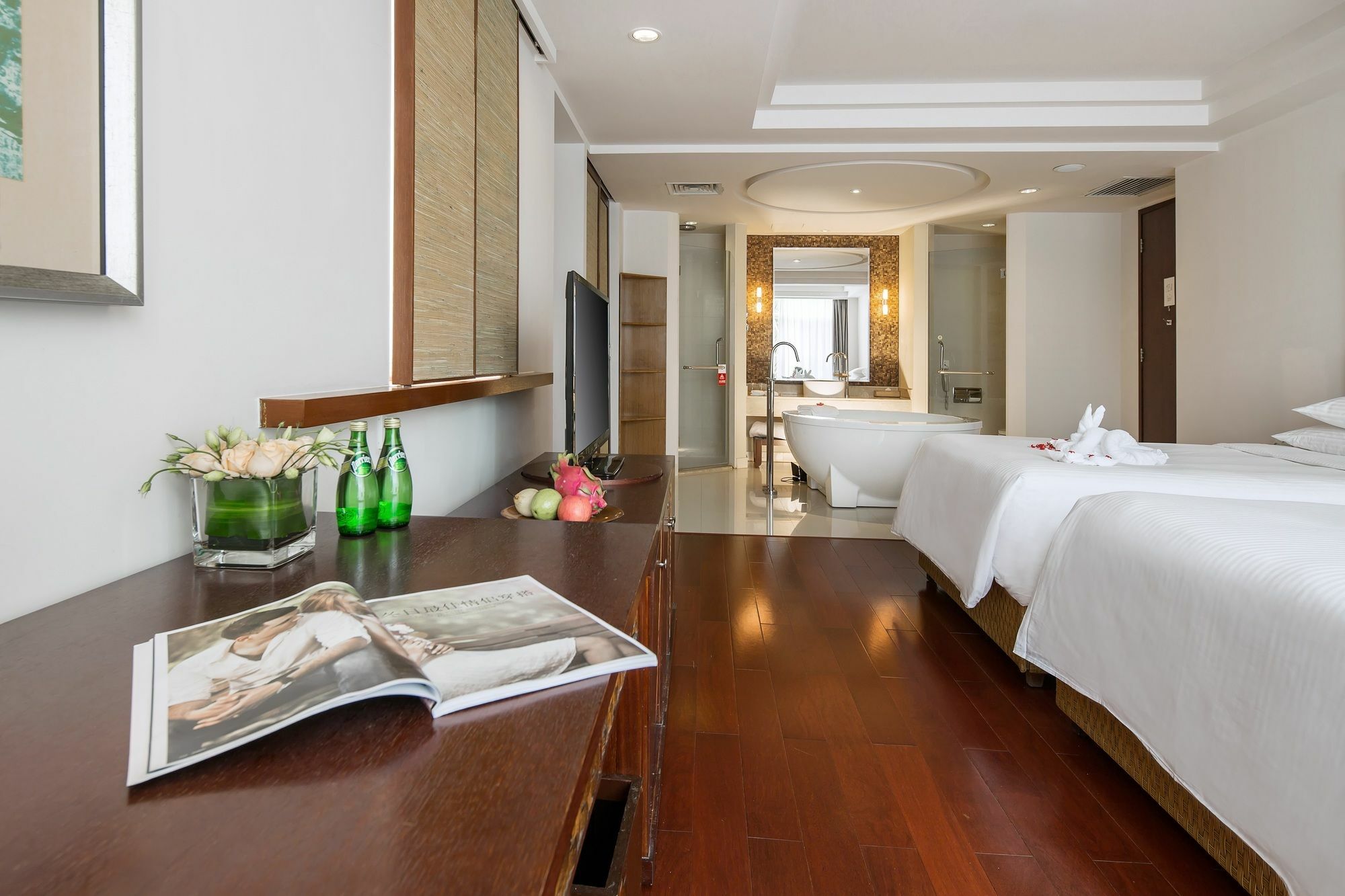 La Floret Villas Yalong Bay Sanya Luoyushangcun Экстерьер фото