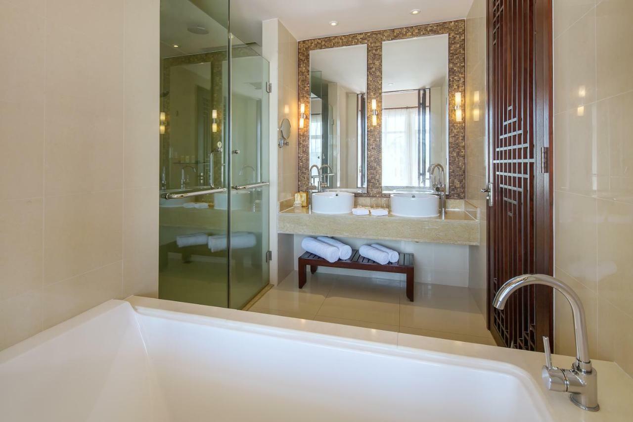 La Floret Villas Yalong Bay Sanya Luoyushangcun Экстерьер фото